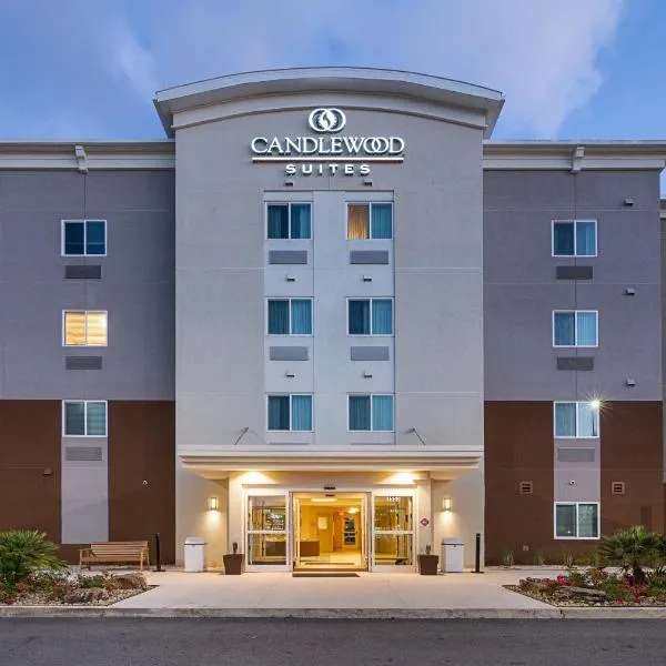 Candlewood Suites - Pensacola - University Area, an IHG Hotel，位于Goulding的酒店
