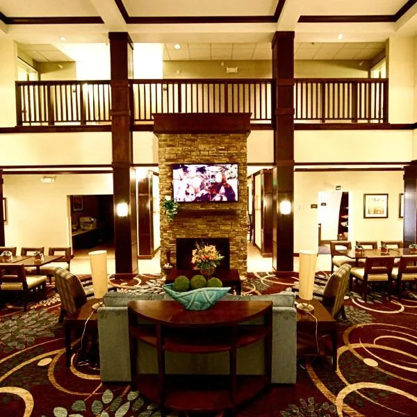 迈诺特驻桥套房假日酒店，位于迈诺特的酒店