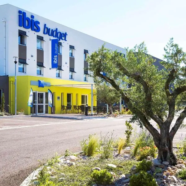 Ibis Budget Porte de Camargue，位于Moulès的酒店