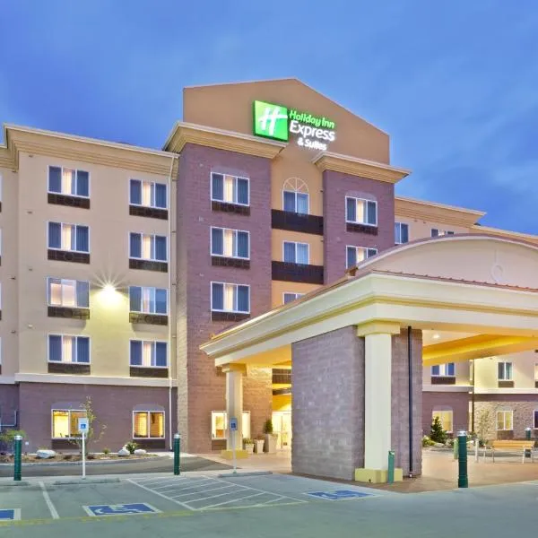 Holiday Inn Express Hotel & Suites Seattle North - Lynnwood, an IHG Hotel，位于肖尔莱恩的酒店