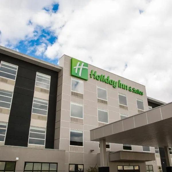 Holiday Inn Hotel & Suites Calgary South - Conference Ctr, an IHG Hotel，位于De Winton的酒店
