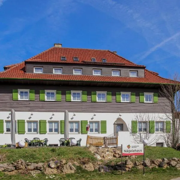 Höhengasthof Wanderheim Nägelehaus，位于Bisingen的酒店