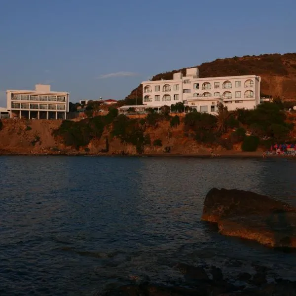 E.J. Pyrgos Bay Hotel，位于下皮尔戈斯的酒店