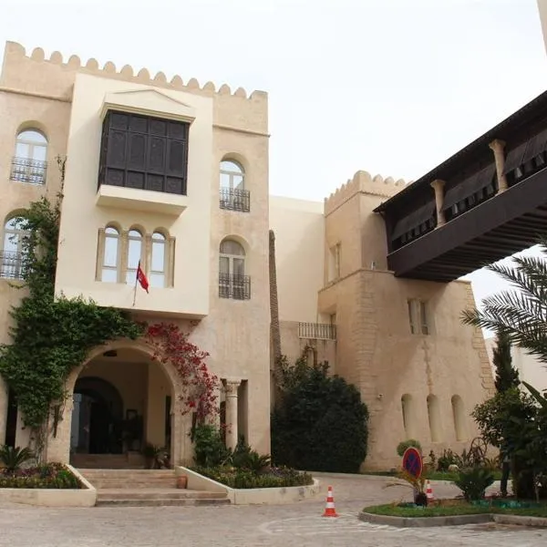 波治迪亚法酒店，位于Dar el Madani的酒店