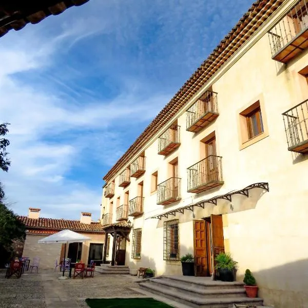 Hotel Río Escabas, Serranía de Cuenca，位于Ribatajada的酒店