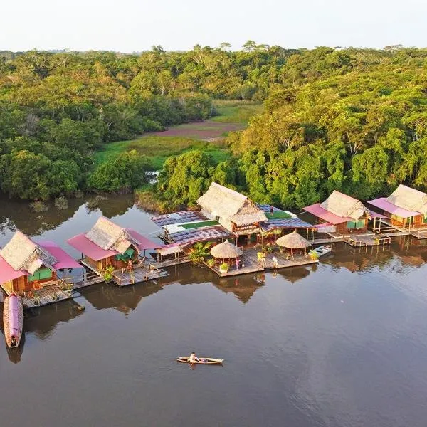Amazon Oasis Floating Lodge，位于伊基托斯的酒店