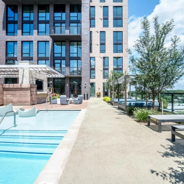 Global Luxury Suites at Reston Town Center，位于雷斯顿的酒店