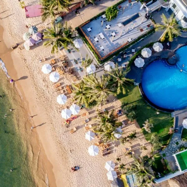 Sunset Beach Resort and Spa，位于Bien Ong Lang的酒店