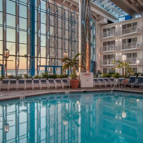 Princess Royale Oceanfront Resort，位于芬威克岛的酒店