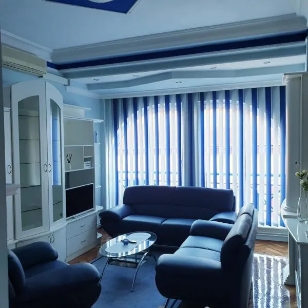 Blue apartman，位于Pujgeri的酒店