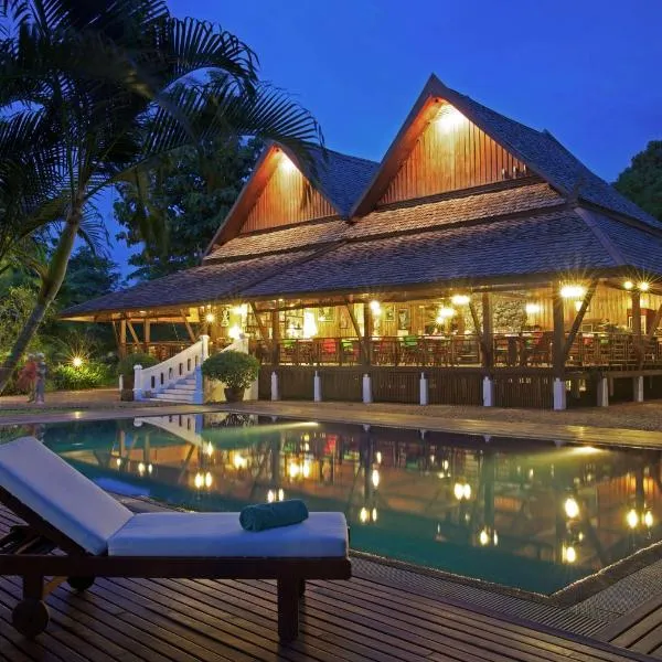 拉夫列度假村，位于Ban Houayphai的酒店