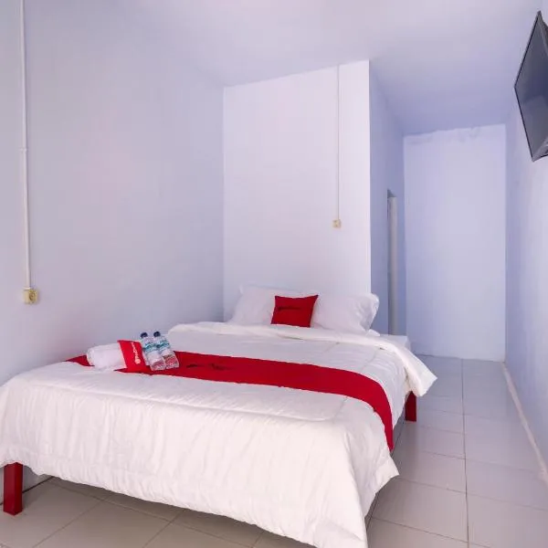 RedDoorz Syariah @ Bondowoso City Center，位于Bondowoso的酒店