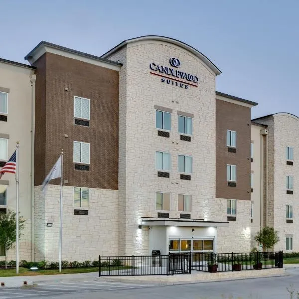 Candlewood Suites Dallas NW - Farmers Branch, an IHG Hotel，位于法默斯布兰奇的酒店