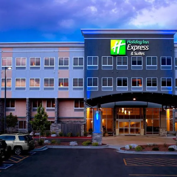Holiday Inn Express & Suites Colorado Springs Central, an IHG Hotel，位于Pikeview的酒店