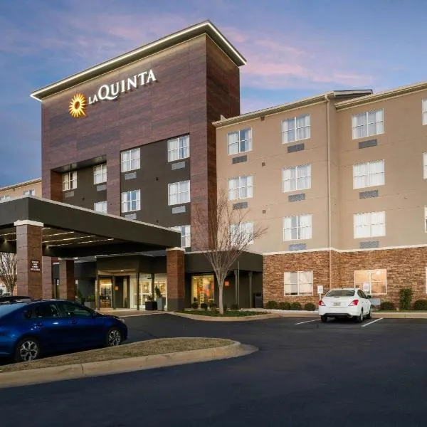 La Quinta by Wyndham Montgomery，位于蒙哥马利的酒店