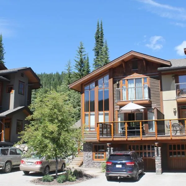 Woodhaven # 8 in Sun Peaks，位于Chase的酒店