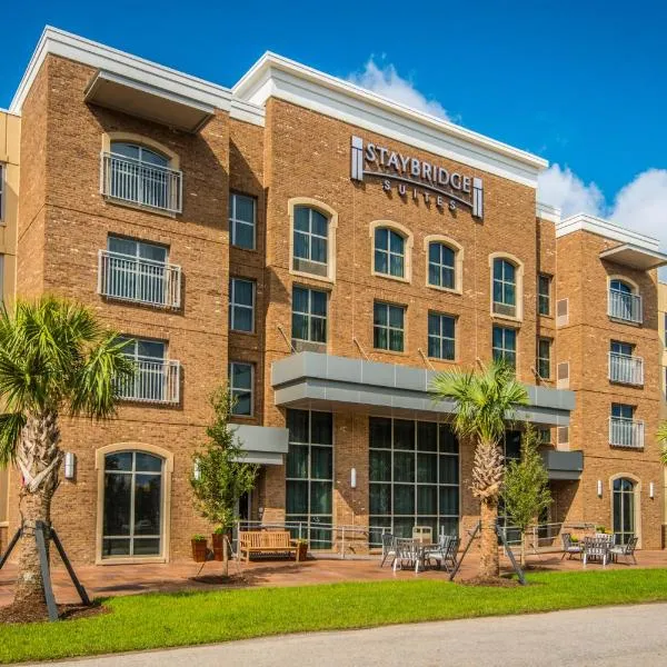 Staybridge Suites Charleston - Mount Pleasant, an IHG Hotel，位于快乐山的酒店