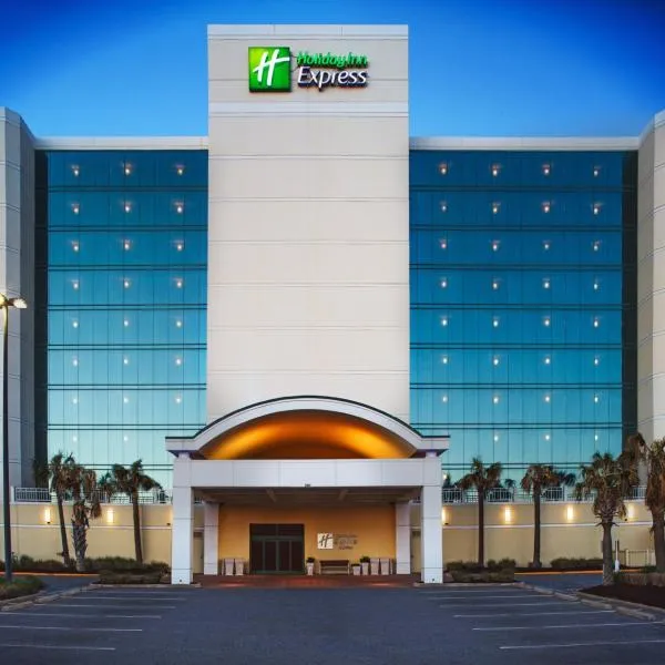Holiday Inn Express & Suites VA Beach Oceanfront by IHG，位于弗吉尼亚海滩的酒店