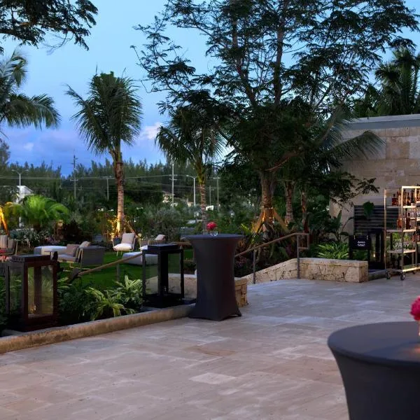 Kimpton Seafire Resort + Spa by IHG，位于西湾的酒店