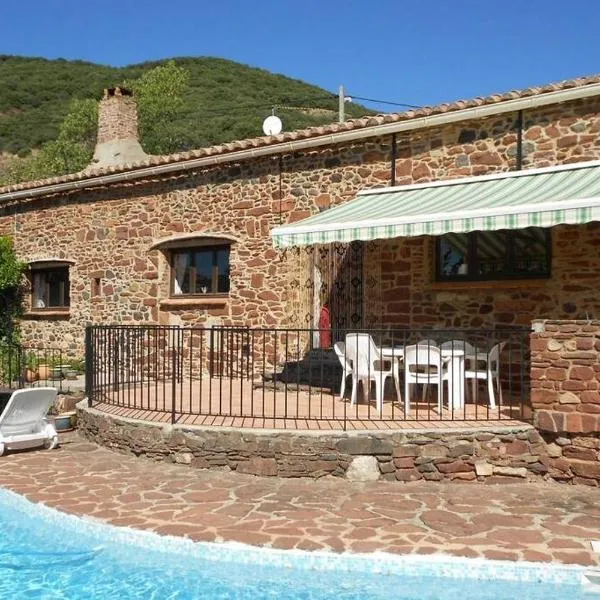 La Bergerie, with private pool and garden，位于洛代夫的酒店
