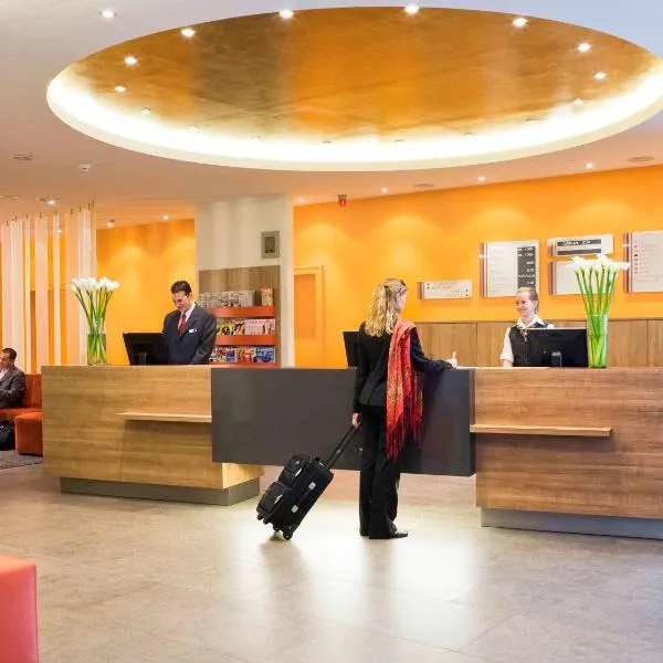 美居斯图加特机场展览会酒店，位于Nellingen auf den Fildern的酒店