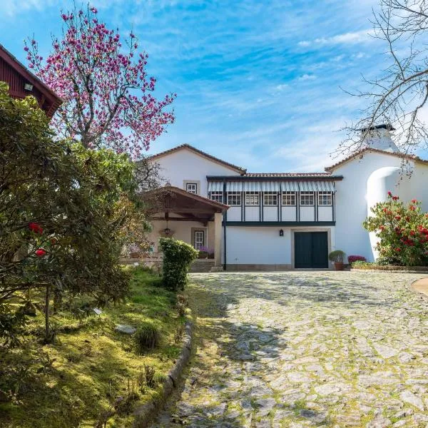 Quinta de Mourães Casa dos Rododendros，位于Canedo的酒店