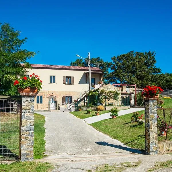 LE PITTURE casa di campagna，位于Castel Lagopesole的酒店