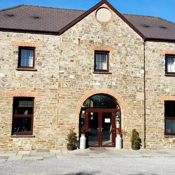 LLety Cynin，位于Llangynin的酒店