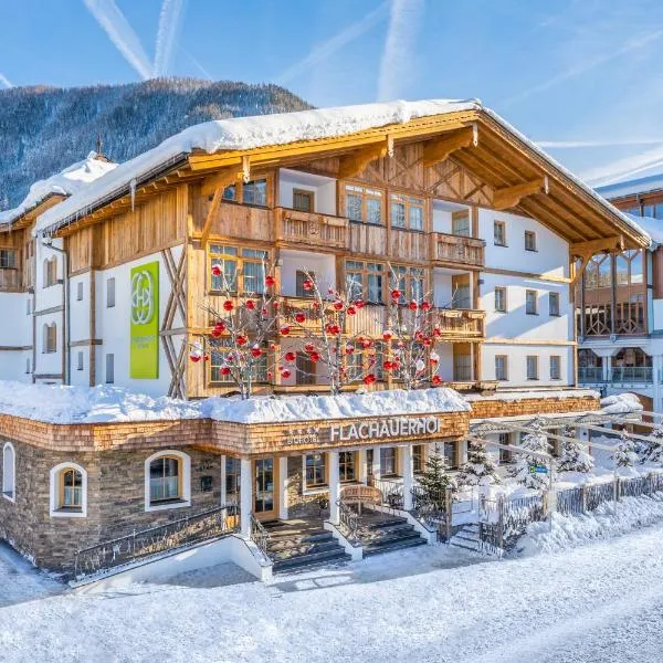 Alpine Wellness Hotel Flachauerhof，位于Gersbach的酒店