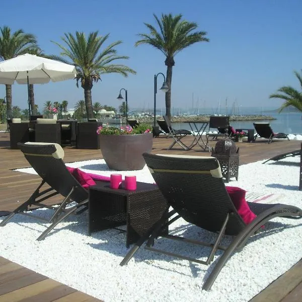 秘水酒店，位于Playa Paraiso的酒店