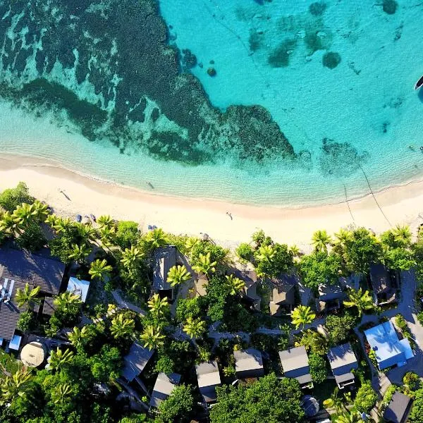 蓝礁湖海滩度假酒店，位于纳库拉岛的酒店