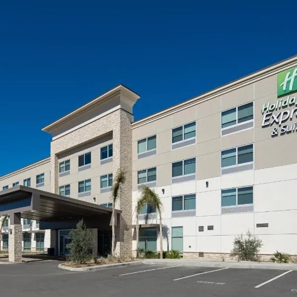 Holiday Inn Express & Suites - Murrieta, an IHG Hotel，位于湖埃尔西诺的酒店