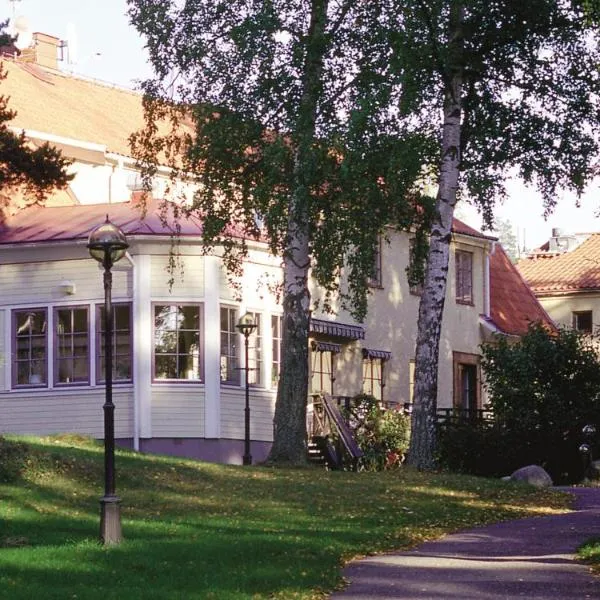 尼奈斯港会议中心酒店，位于Svärdsund的酒店