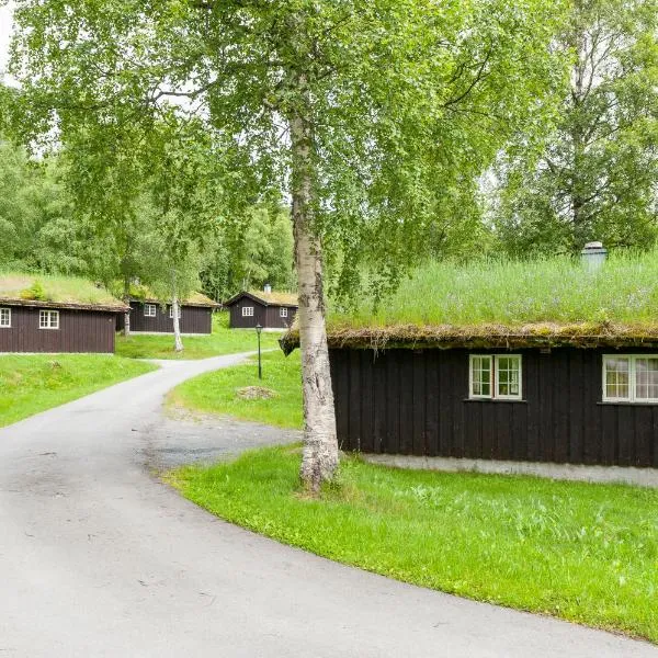 Groven Camping & Hyttegrend，位于Åmot的酒店