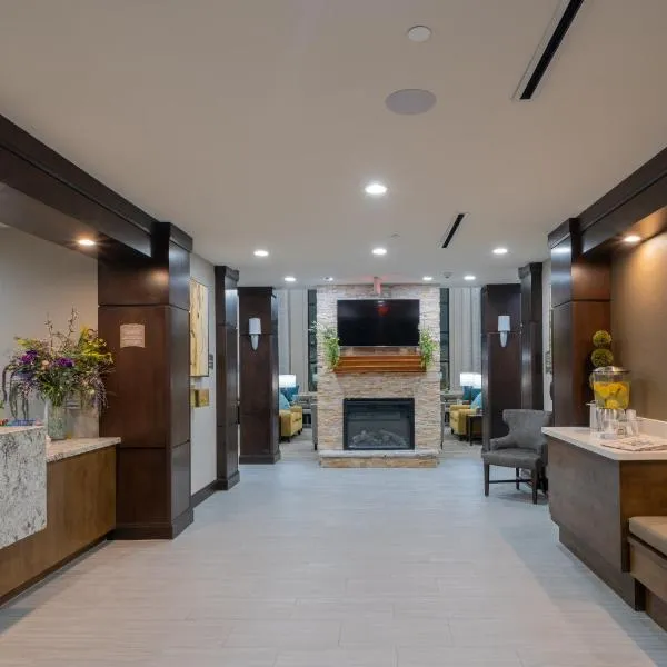 Staybridge Suites Houston East - Baytown, an IHG Hotel，位于Eldon的酒店