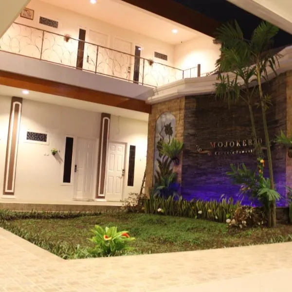 Mojokerto Classic Homestay，位于Jombang的酒店