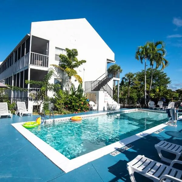 马科岛湖滨酒店，位于Goodland的酒店