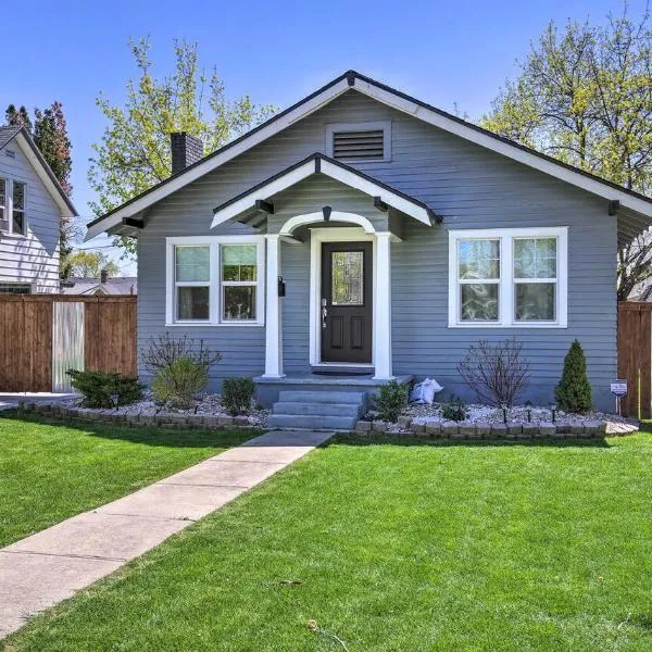 Charming Home in Downtown Nampa with Patio and Yard!，位于楠帕的酒店