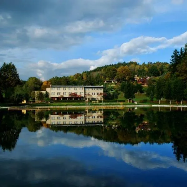 Vlčí důl Bludov，位于Leština的酒店