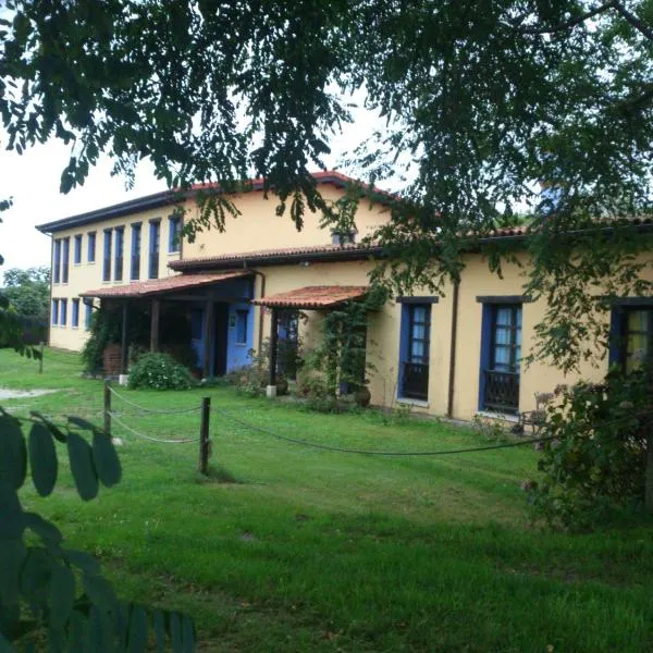略萨日佛博纳乡村酒店，位于卢安科的酒店