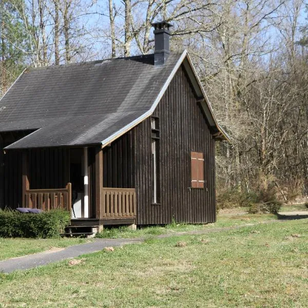 Village de gites Lapeyre，位于Saint-Estèphe的酒店