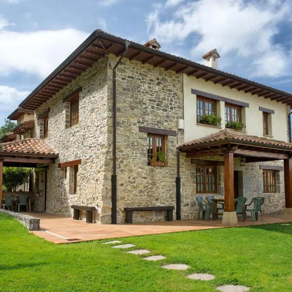 Apartamentos El llugarón，位于Miravalles的酒店
