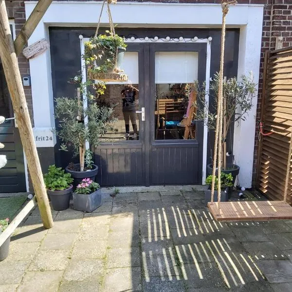 Finca Noordwijk heerlijk huis centrum Noordwijk，位于Roelofarendsveen的酒店