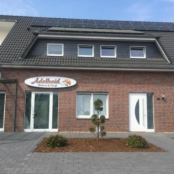 Gäste und Messezimmer Adelheidsdorf，位于艾克林根的酒店