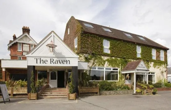 Raven Hotel by Greene King Inns，位于胡克的酒店