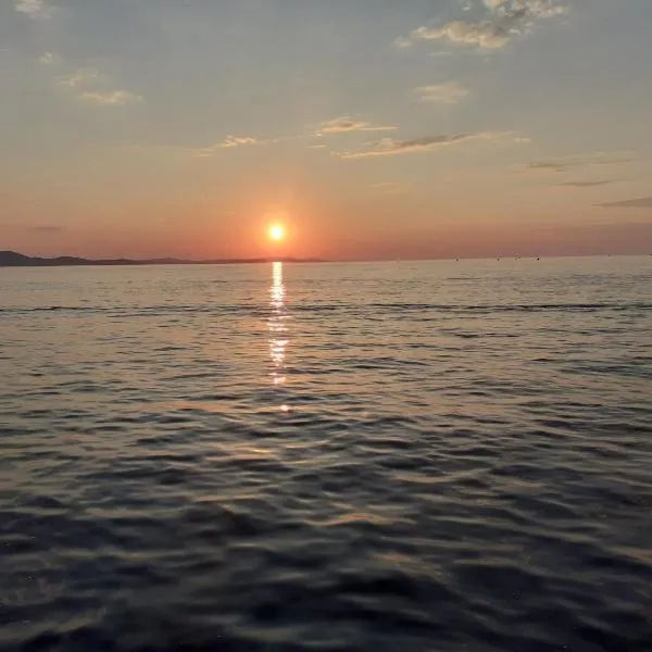 Sunset zadar，位于扎达尔的酒店
