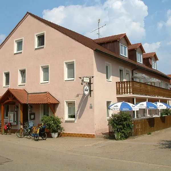 Landgasthaus Zum Mönchshof，位于Wolframs-Eschenbach的酒店