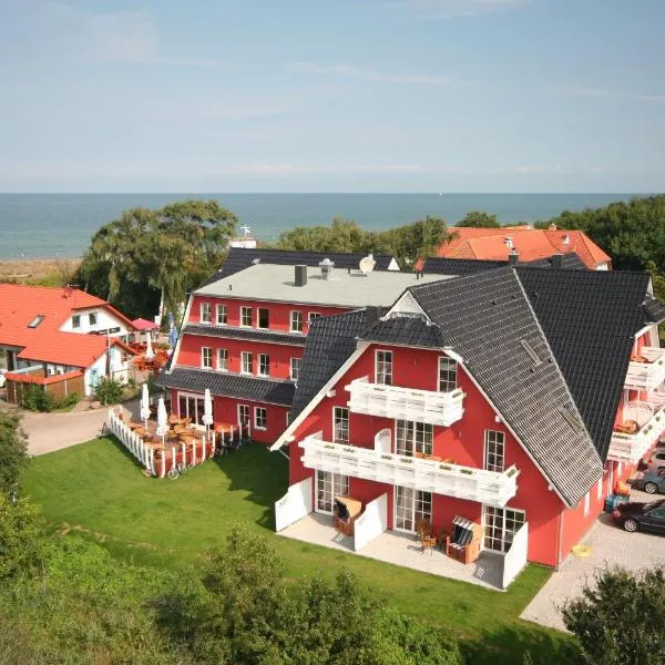 Strandhotel Deichgraf Graal-Müritz，位于Neuhaus的酒店