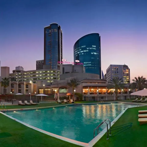 巴林皇冠假日酒店，位于Umm ash Sha‘ūm的酒店