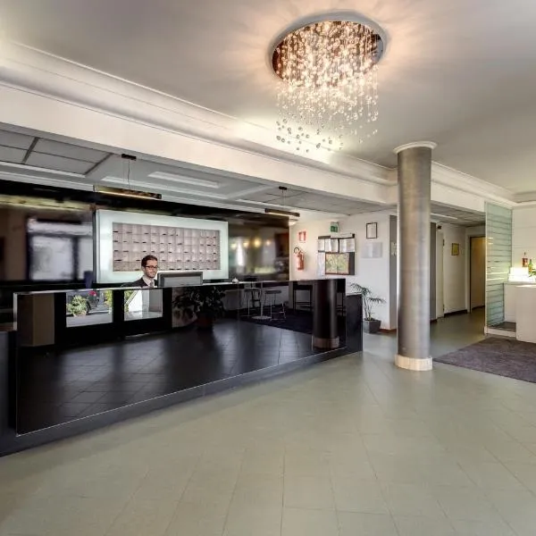 Hotel Alba Roma，位于Torre Gaia的酒店